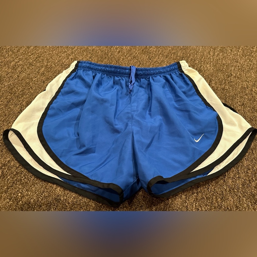 EUC Women’s Sz S Nike Dry Fit athletic active wear shorts running bottoms